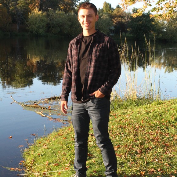 Meet your Posher, Josh - Picture 1 of 1